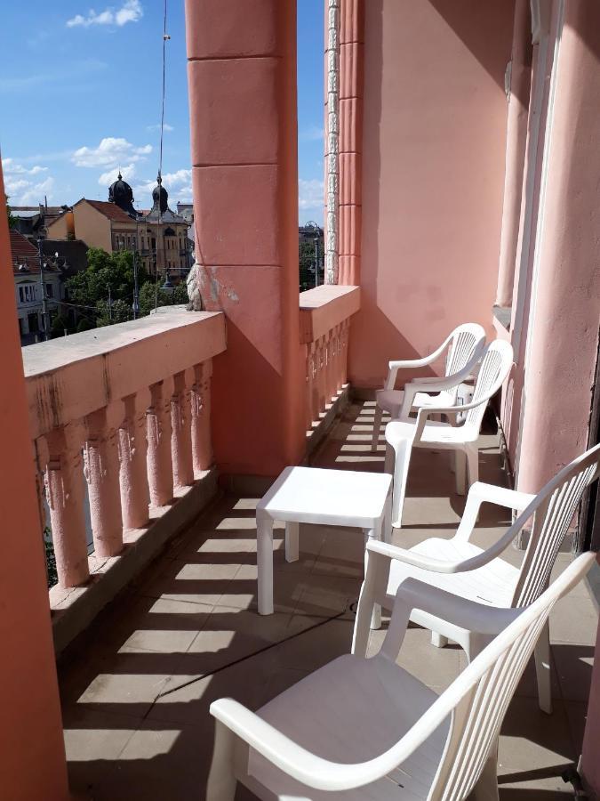 Piac Utcai Apartman เดเบรตเซน ภายนอก รูปภาพ